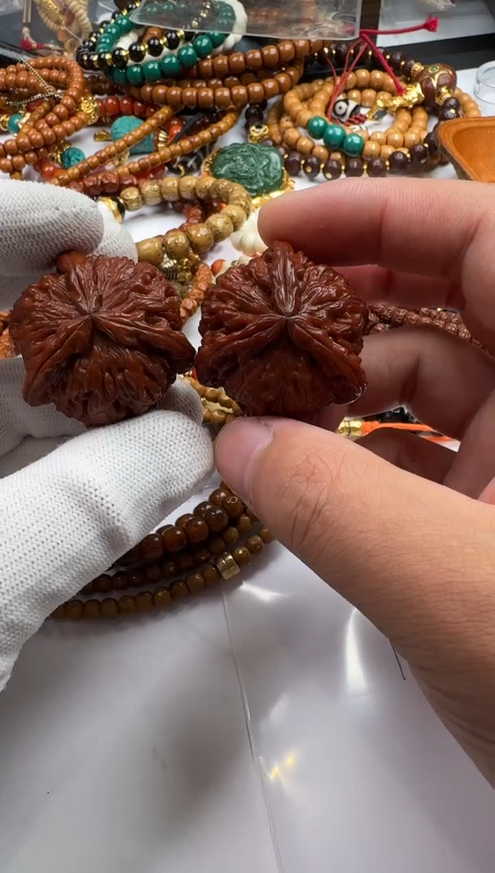 文玩核桃手串文玩核桃一对