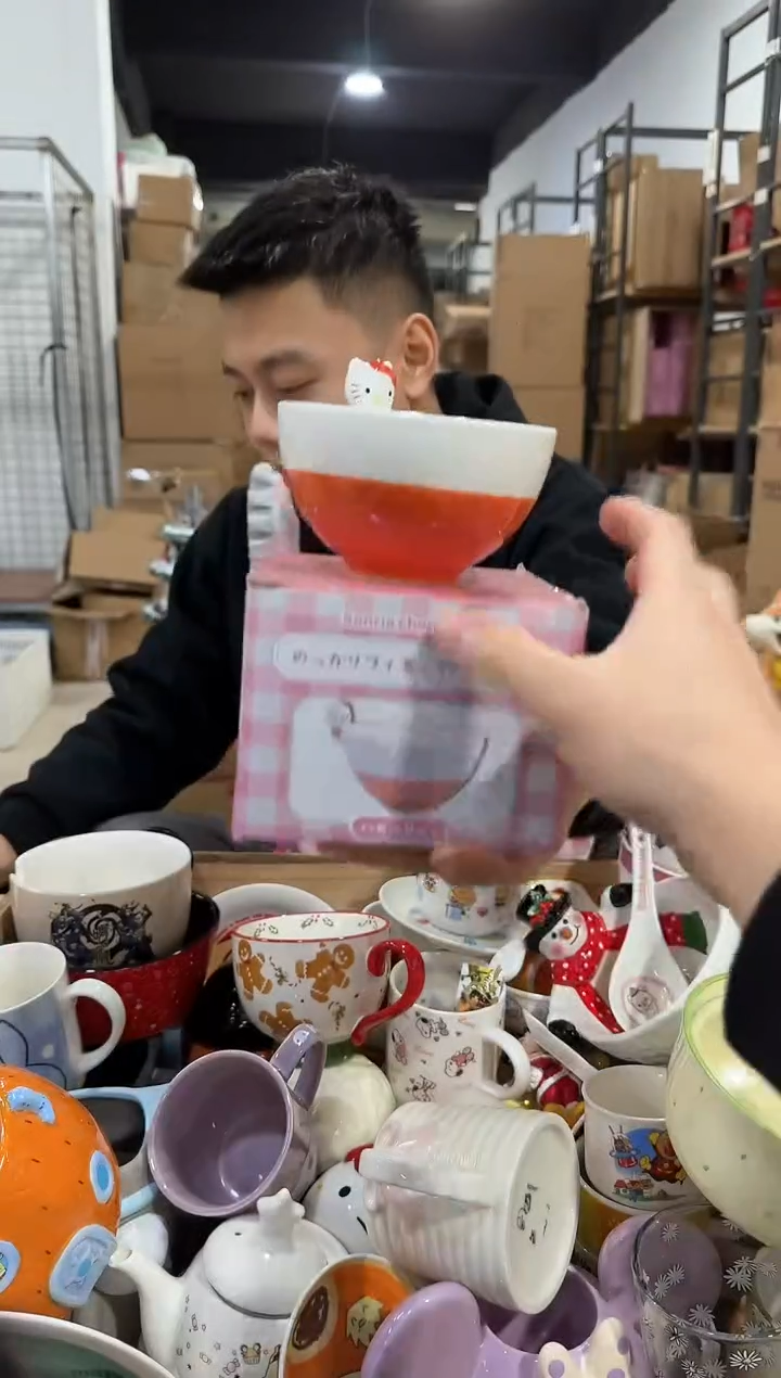 树脂原盒kt猫公仔碗