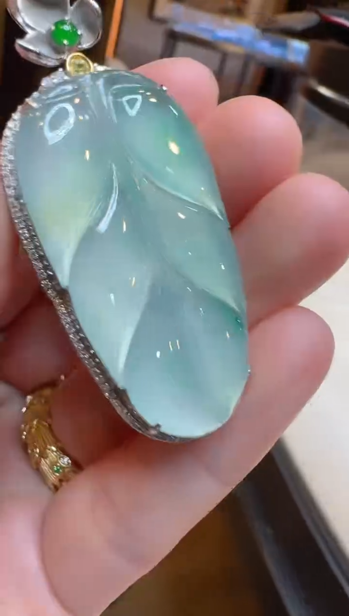 【闪购商品】翡翠吊坠(不含链)18K金镶嵌多样性团购发一件