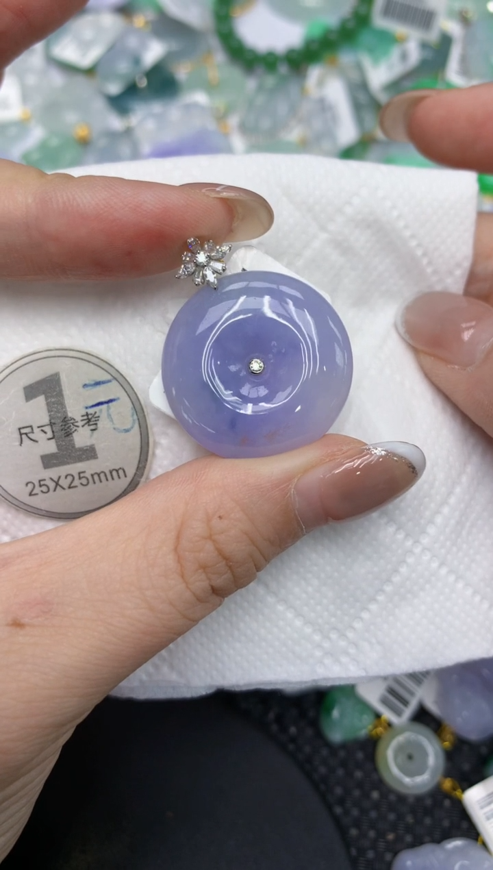 颈饰18K金镶嵌翡翠1111111