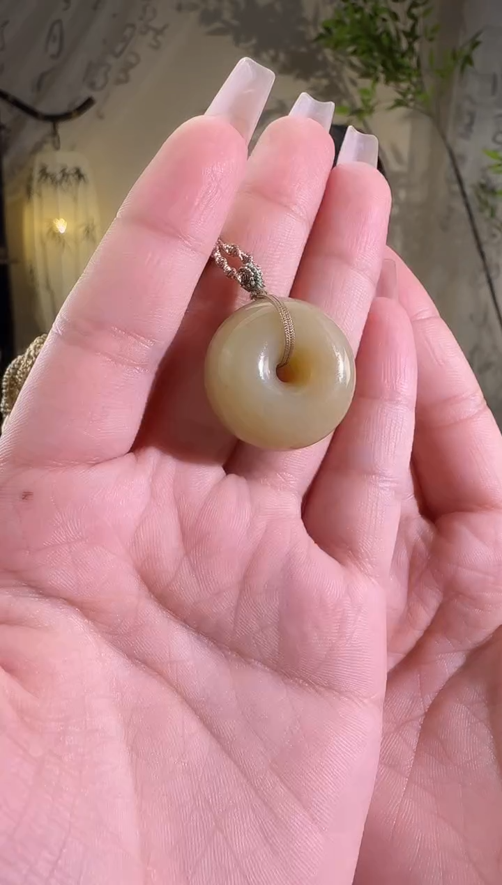 【闪购商品】和田玉未镶嵌颈饰平安扣