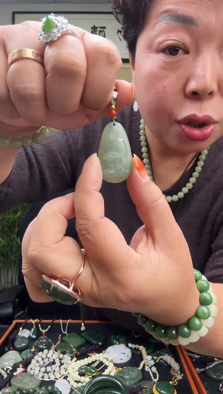 颈饰未镶嵌和田玉多样性发一  10