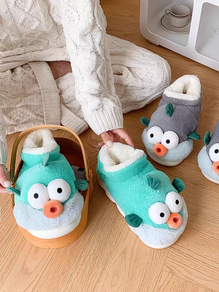 丑鱼造型包跟加绒棉拖鞋女冬季可爱保暖情侣居家室内适用卡通毛绒