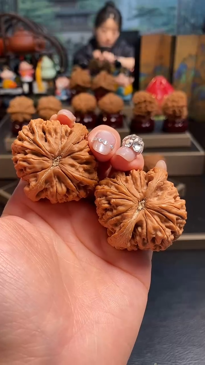 【闪购商品】文玩核桃吊坠D472水龙纹43