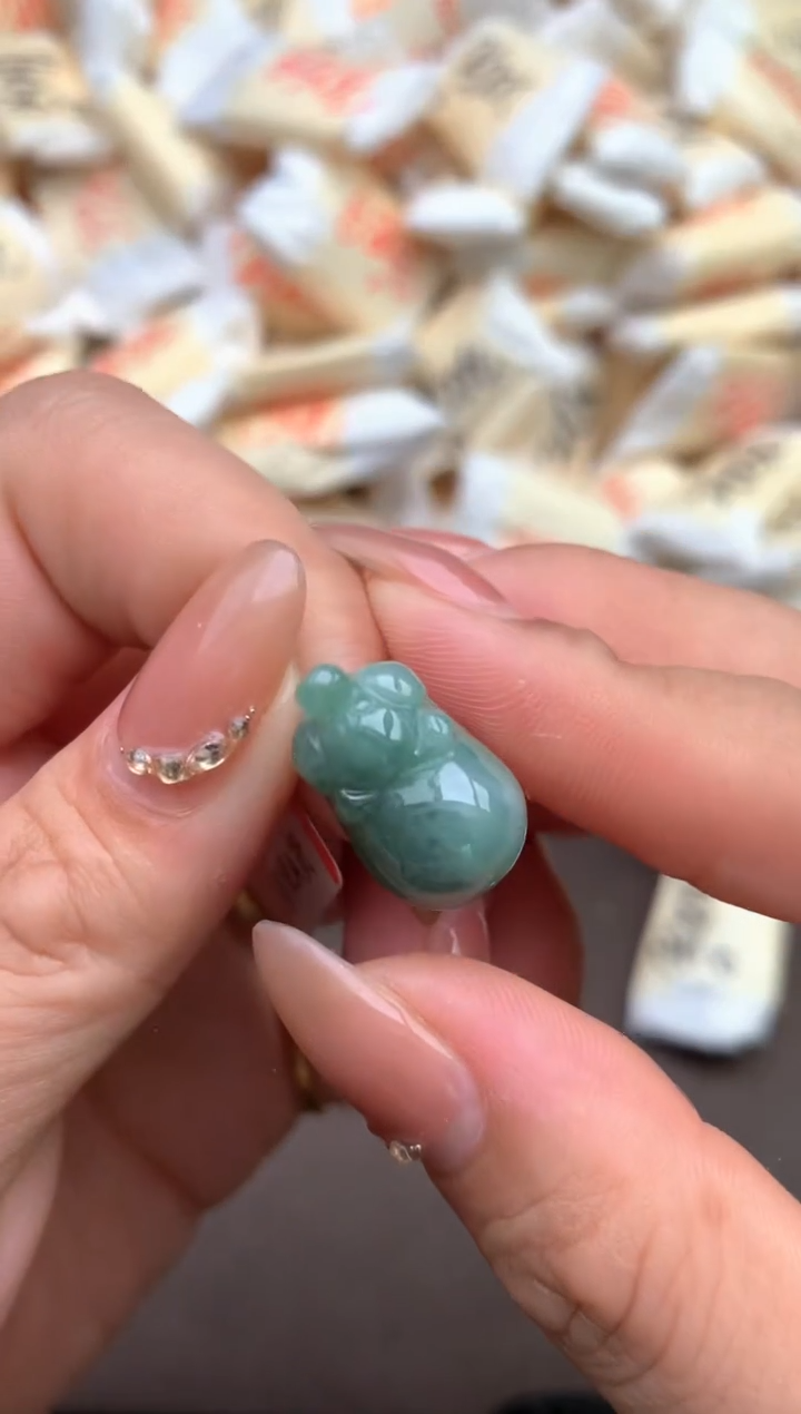 【闪购商品】翡翠未镶嵌挂件—