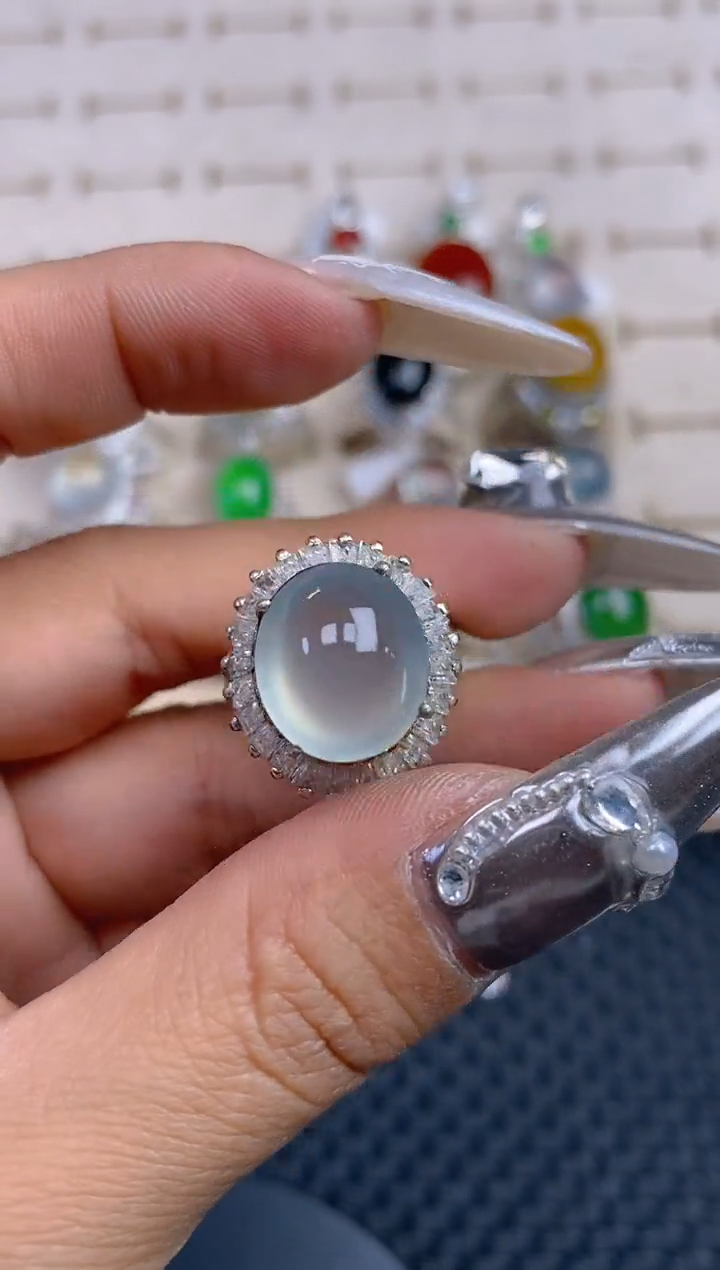 定制翡翠未镶嵌天然翡翠蛋面150