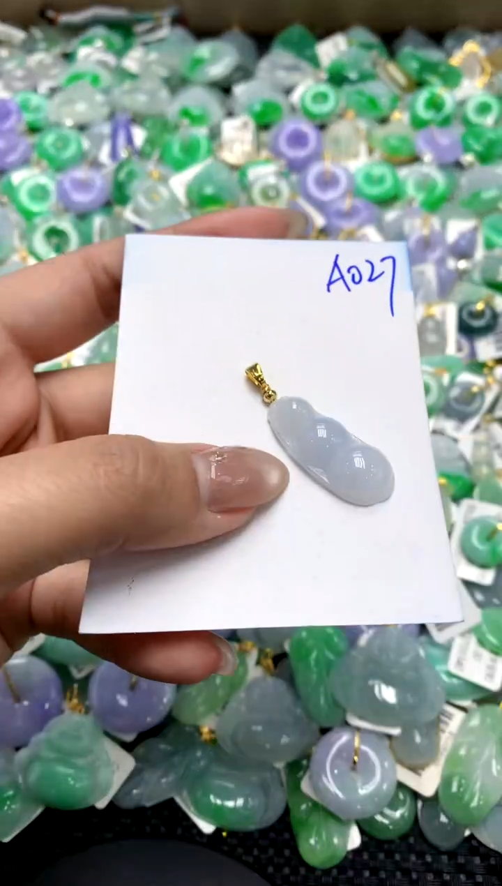 【闪购商品】翡翠颈饰合金11111111111111111
