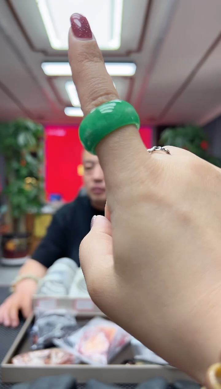 【闪购商品】翡翠戒圈未镶嵌237戒圈/多样性发货其中发一