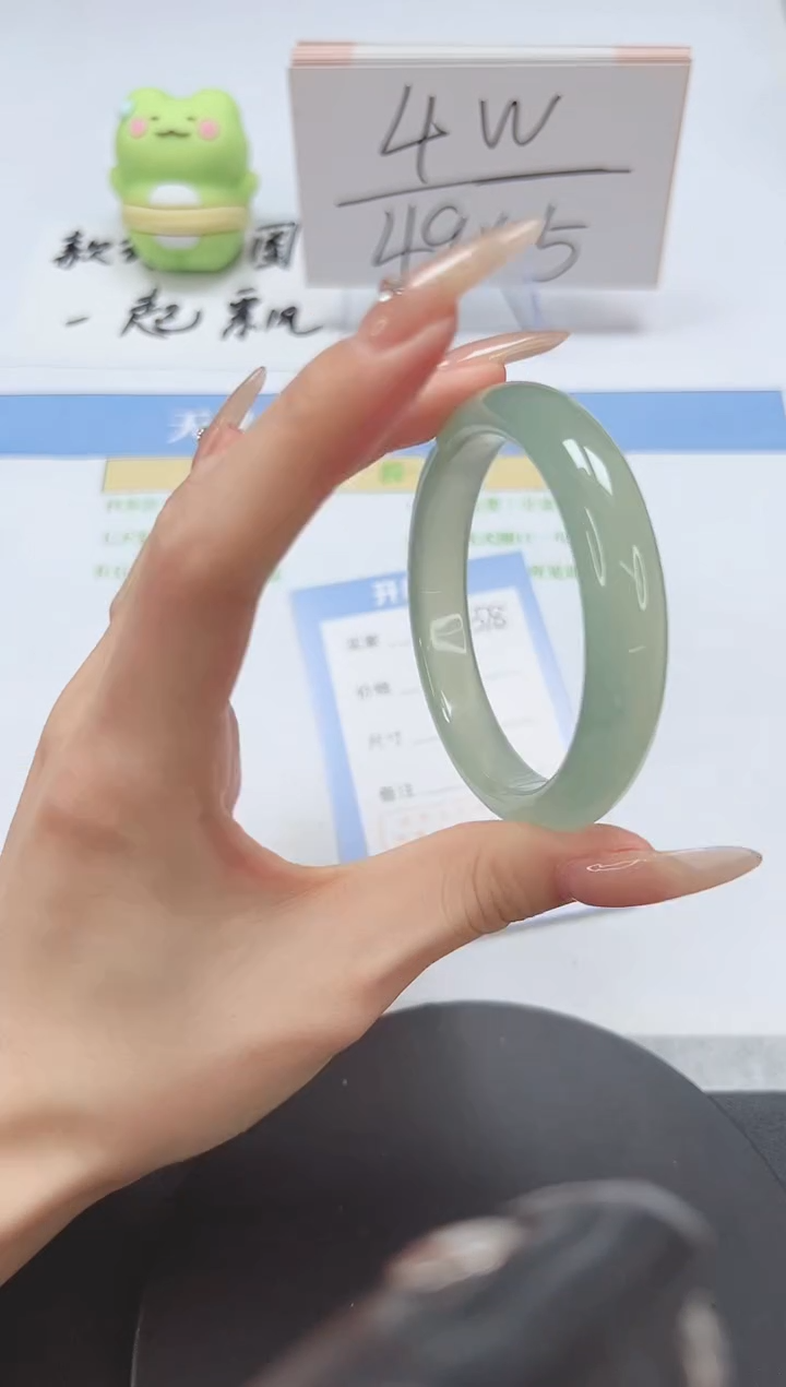 【闪购商品】石英质玉手镯未镶嵌A378-54.8