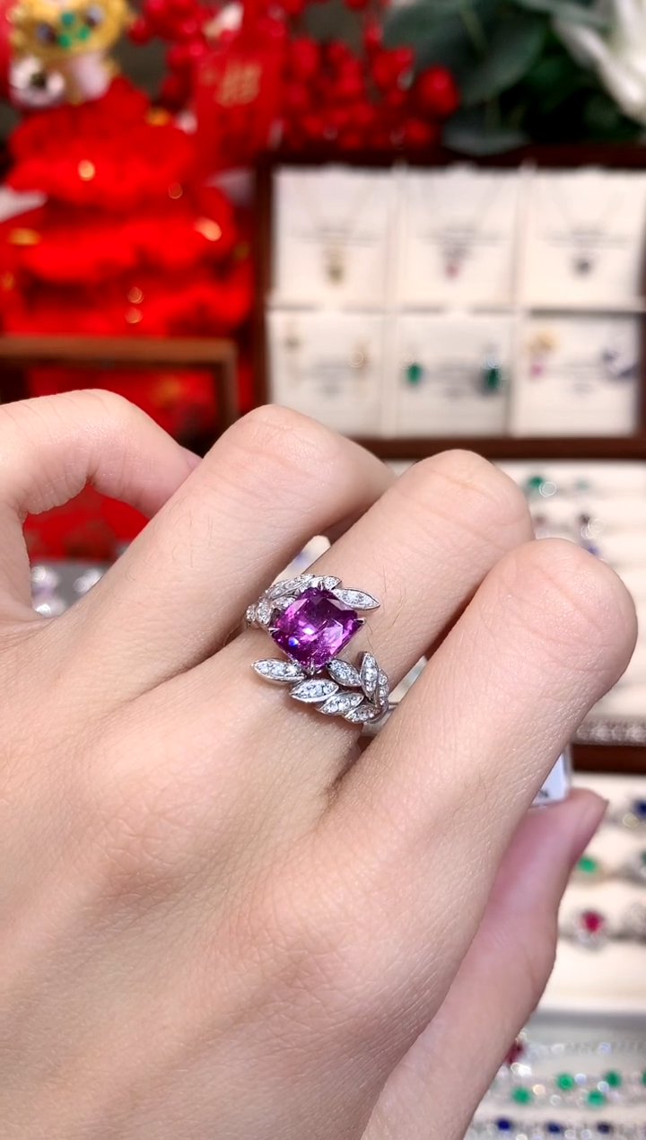 【闪购商品】彩色蓝宝石戒指18K金镶嵌3.06ct/天然宝石/七天无理由