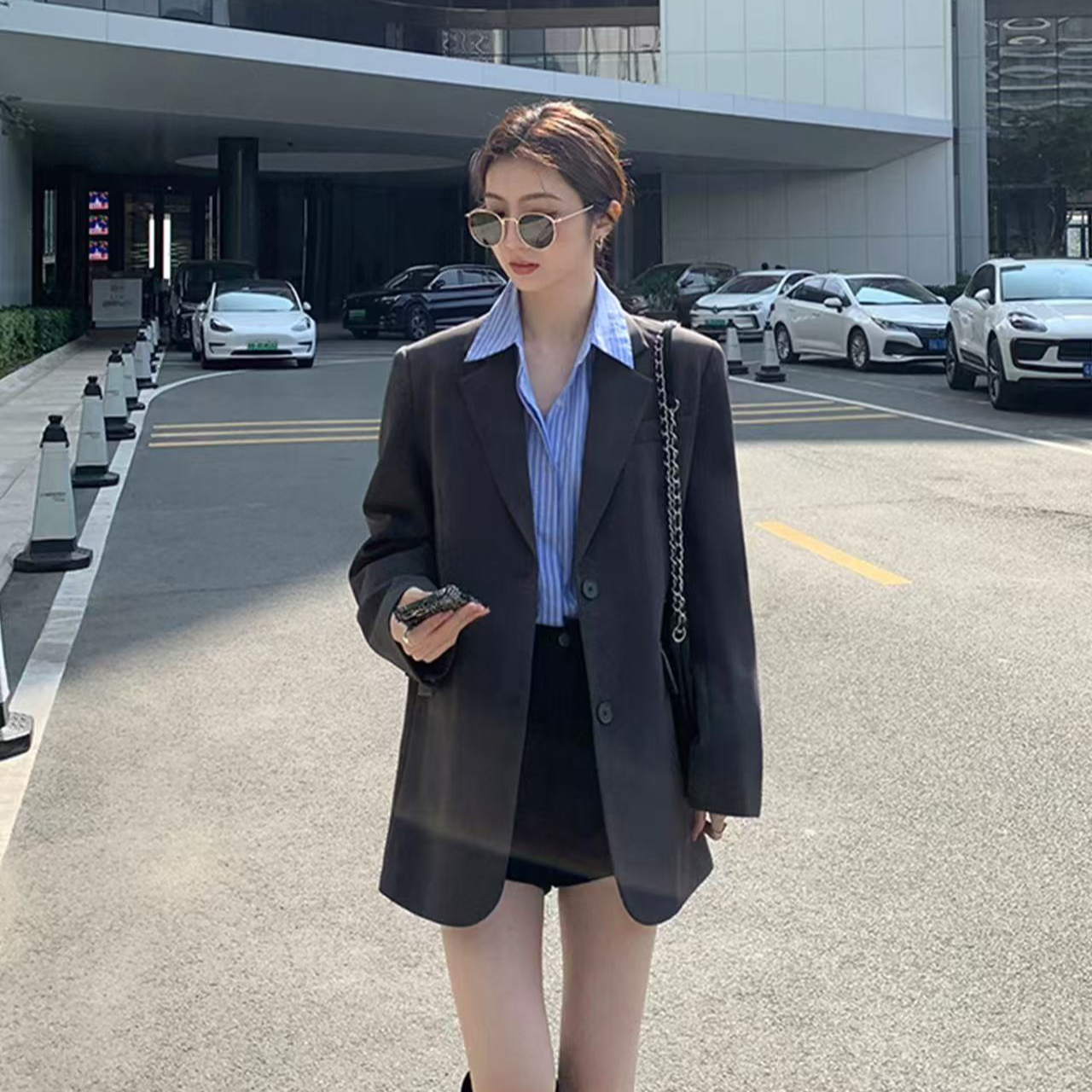 黑色长袖西装外套女春季新款韩版设计感开叉宽松休闲西服2552