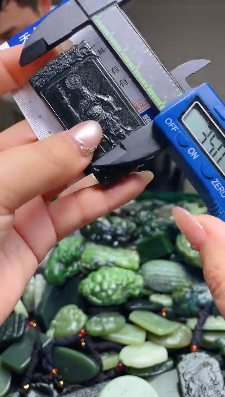 颈饰未镶嵌和田玉896