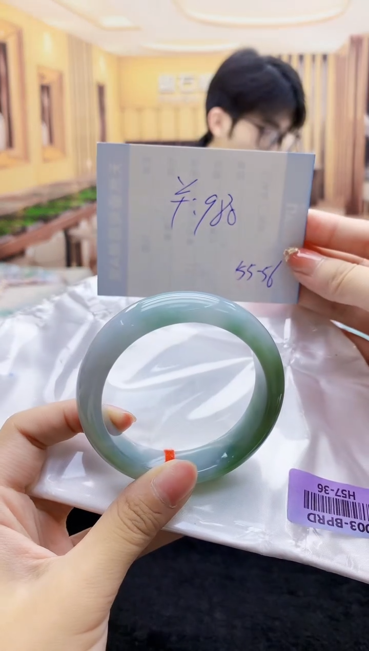 【闪购商品】翡翠手镯未镶嵌     H57-36