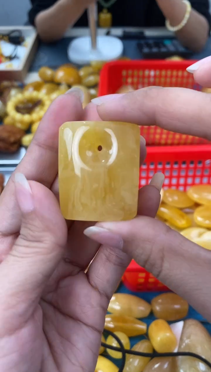 【闪购商品】琥珀裸石未镶嵌天然琥珀蜜蜡牌子