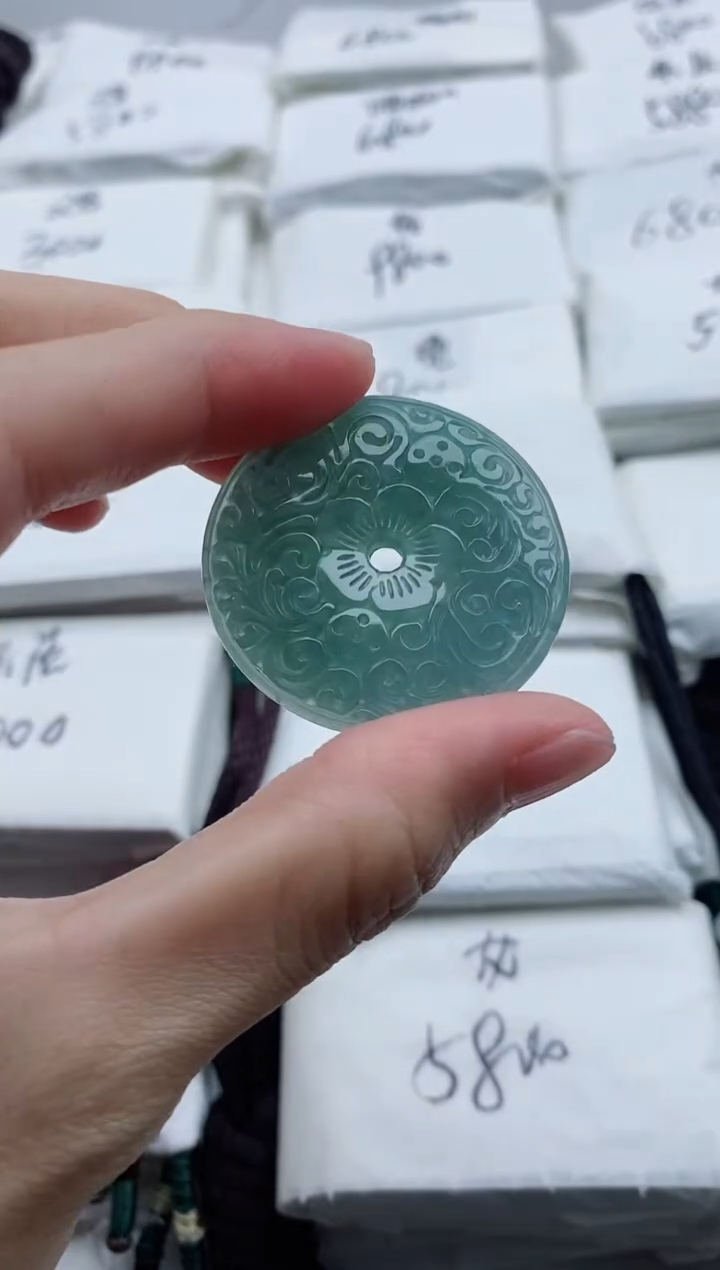 颈饰未镶嵌翡翠8