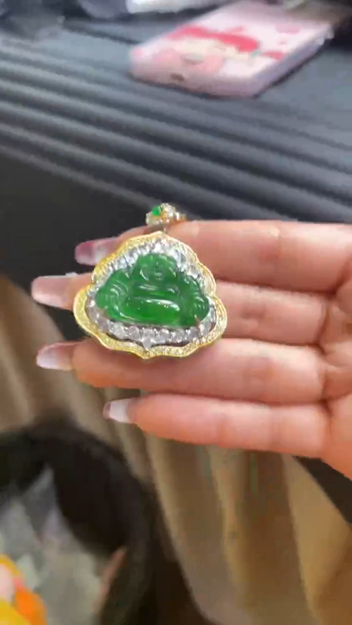 【闪购商品】翡翠颈饰未镶嵌      *217