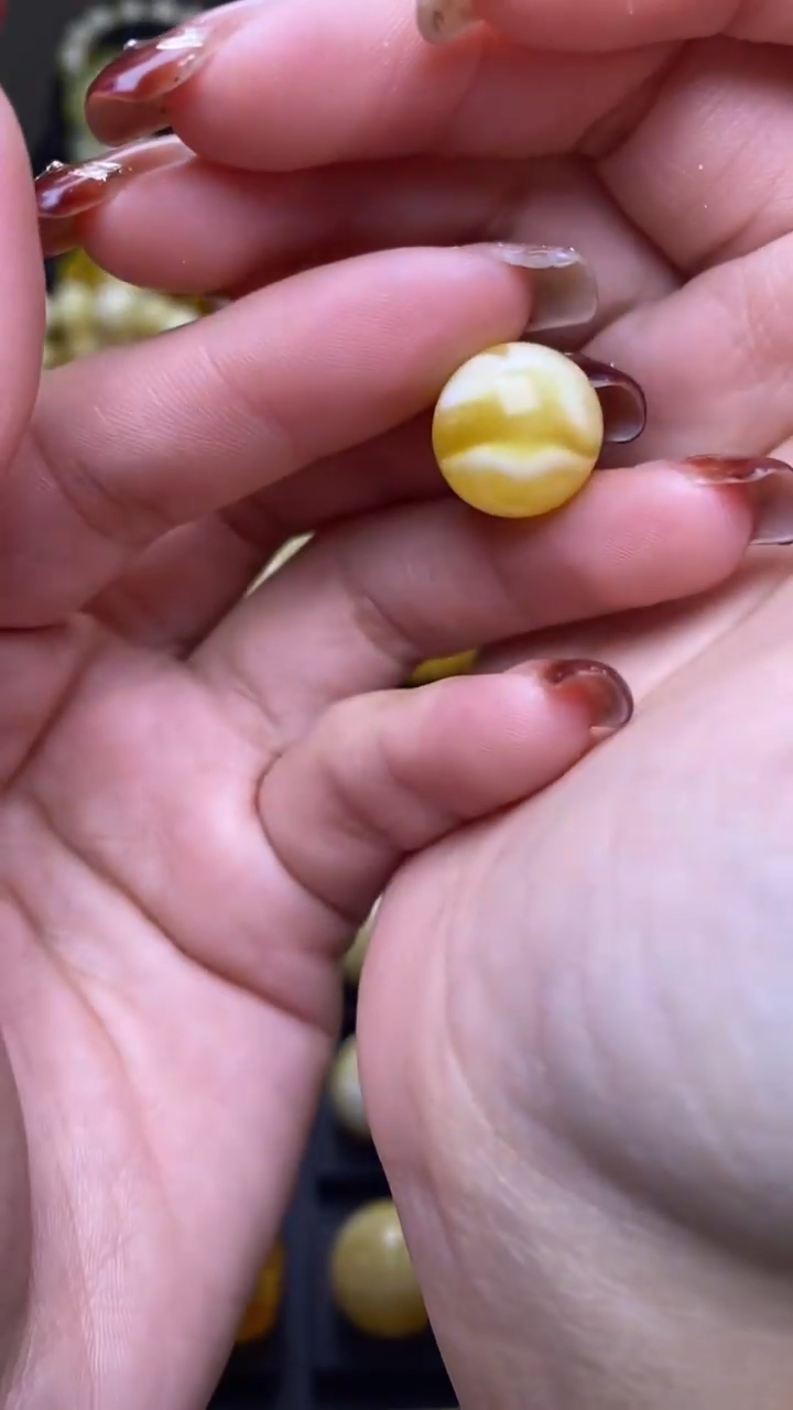 【闪购商品】琥珀裸石未镶嵌葵. 8