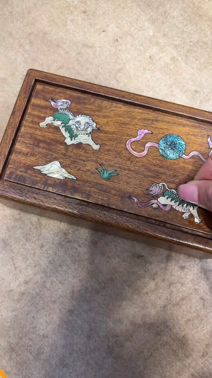 【闪购商品】贡木狮子滚绣球螺钿机关盒