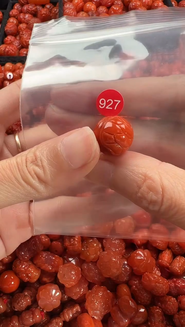 颈饰未镶嵌南红玛瑙1