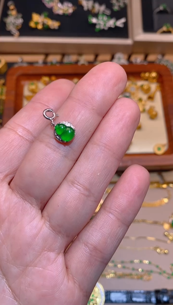 【闪购商品】翡翠吊坠(不含链)银S925镶嵌银色葫芦万能扣