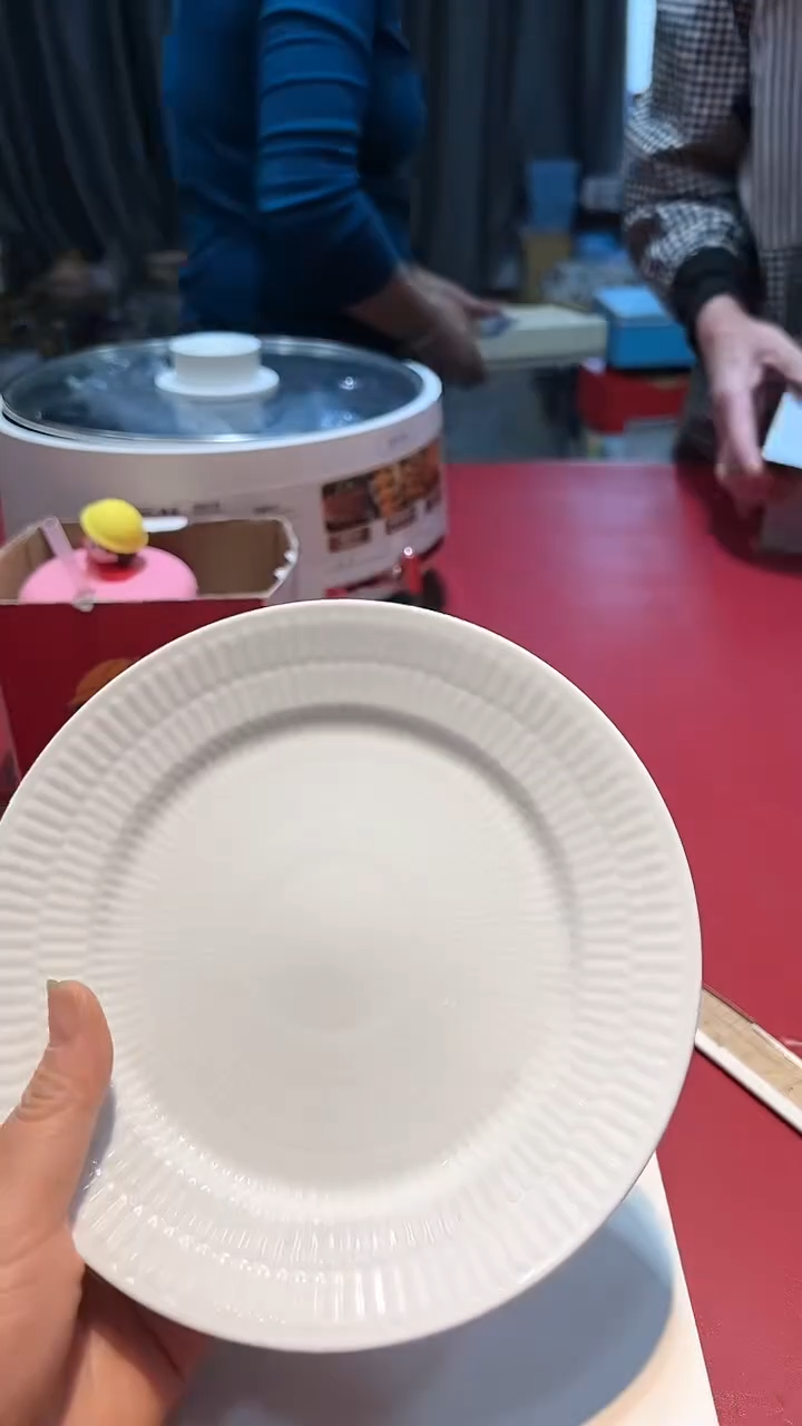 【闪购商品】瓷片锅碗瓢盆一件不剩