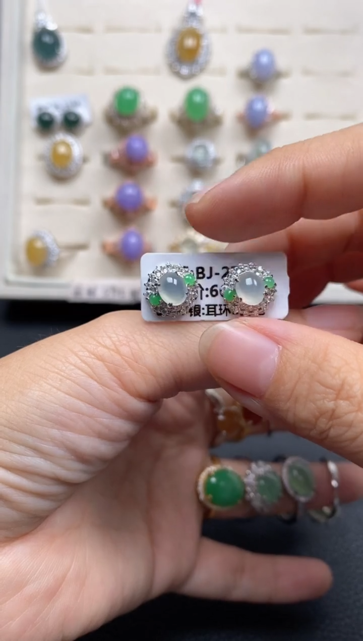 【闪购商品】翡翠戒指银S925镶嵌111111