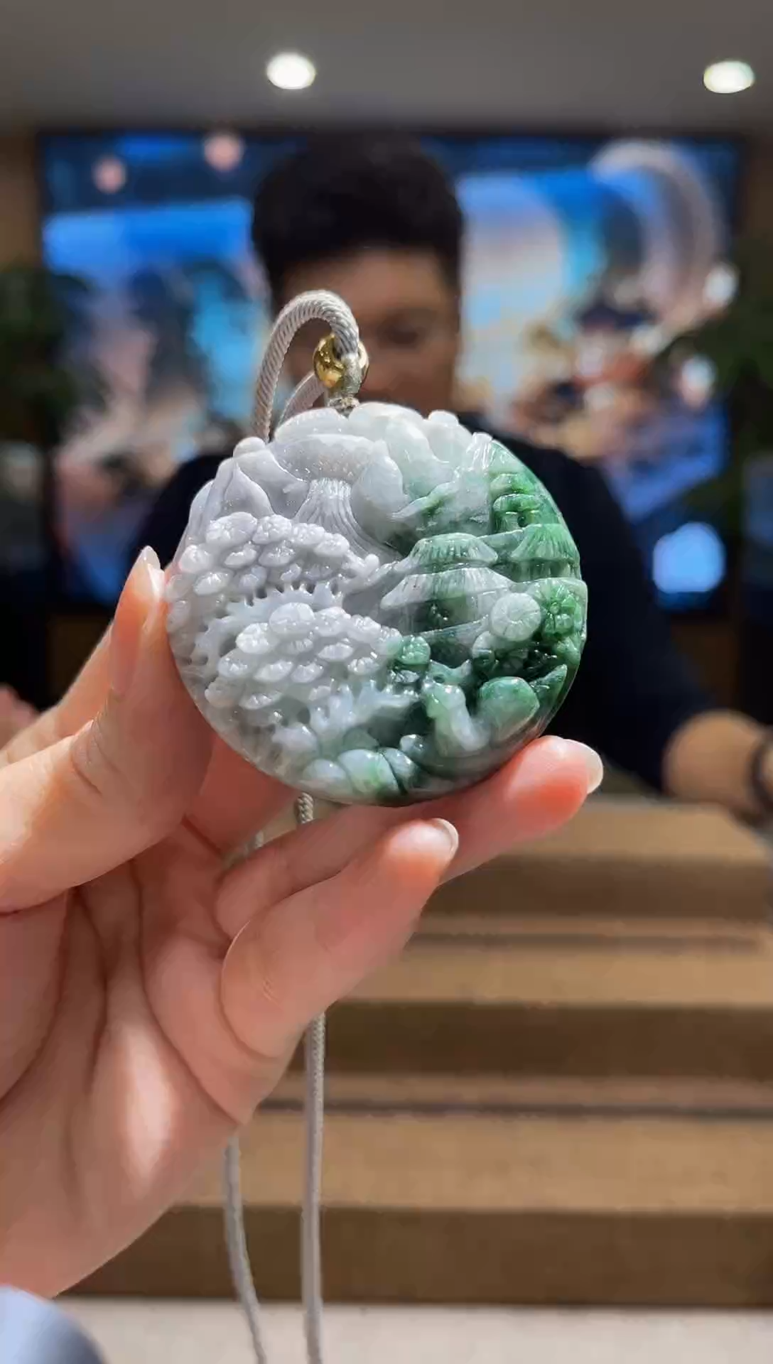 翡翠未镶嵌颈饰MFC070308多样性发其一