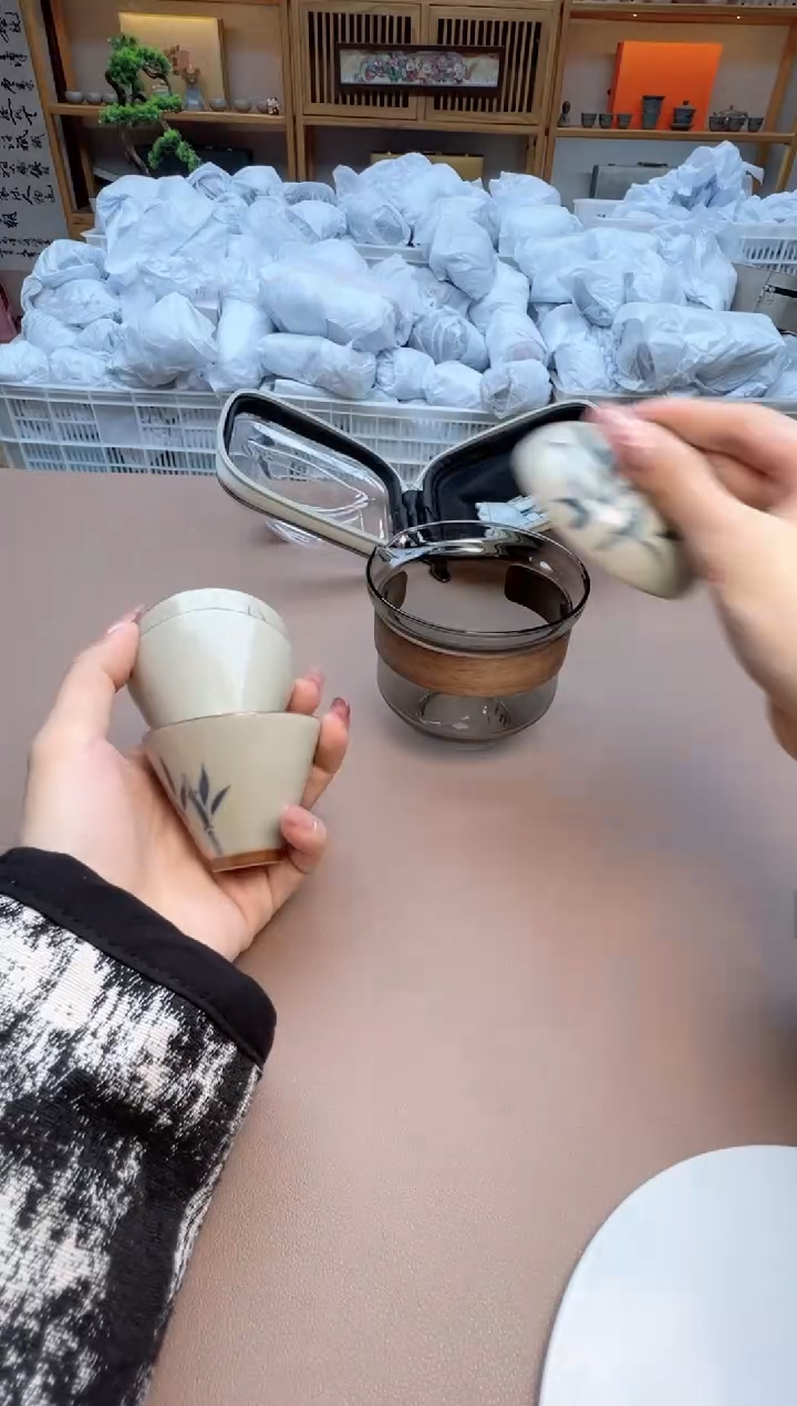 【闪购商品】摆件瓷制品S1111111111111