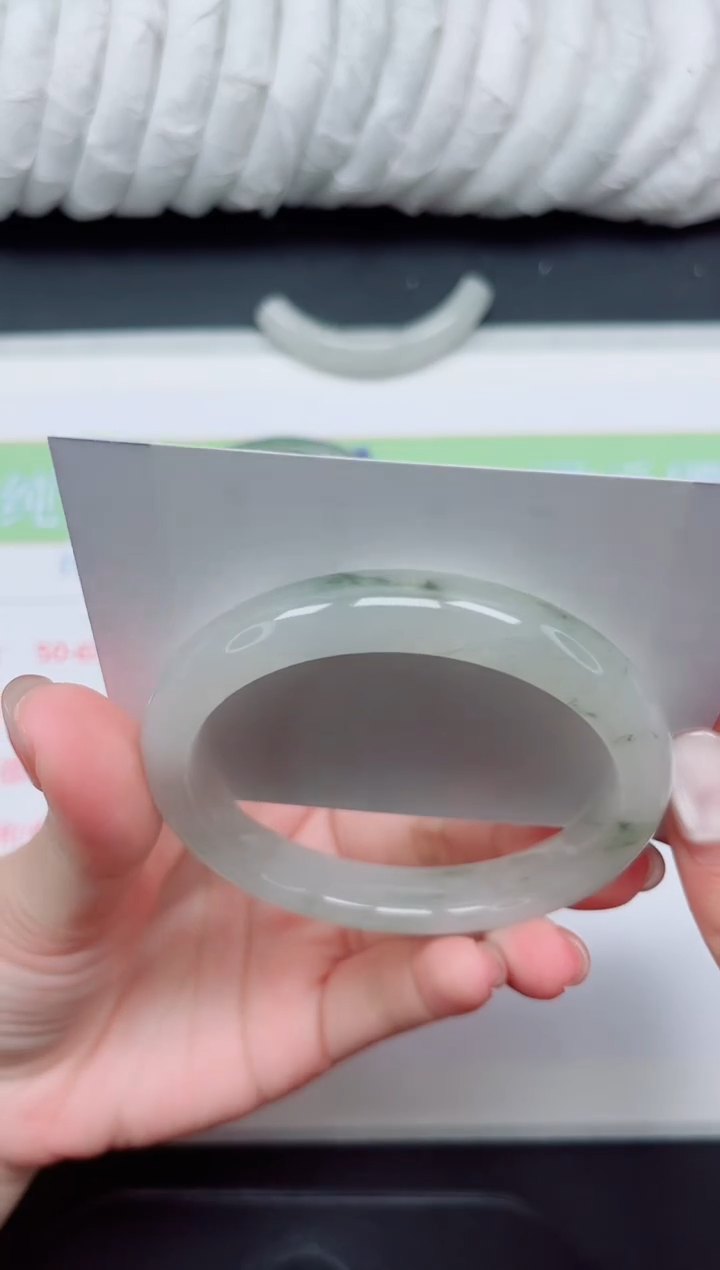 【闪购商品】石英质玉手镯未镶嵌74-57