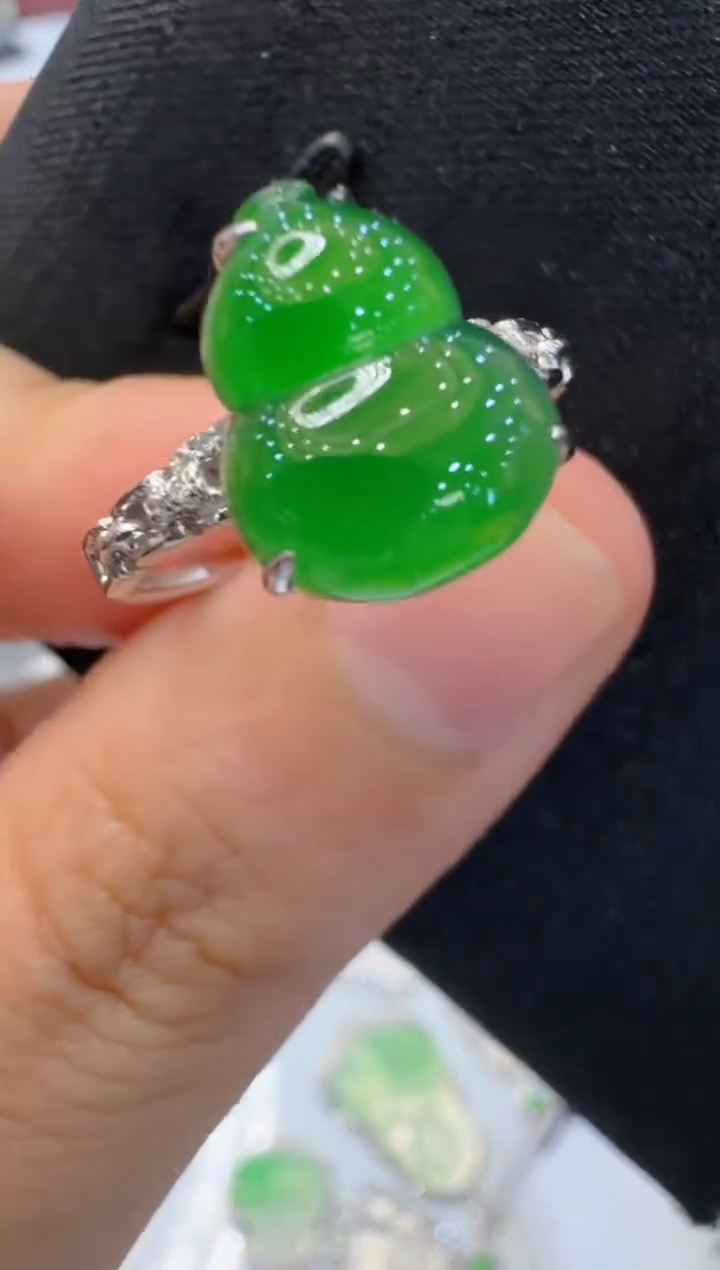 【闪购商品】翡翠戒指18K金镶嵌多样性团购发一件