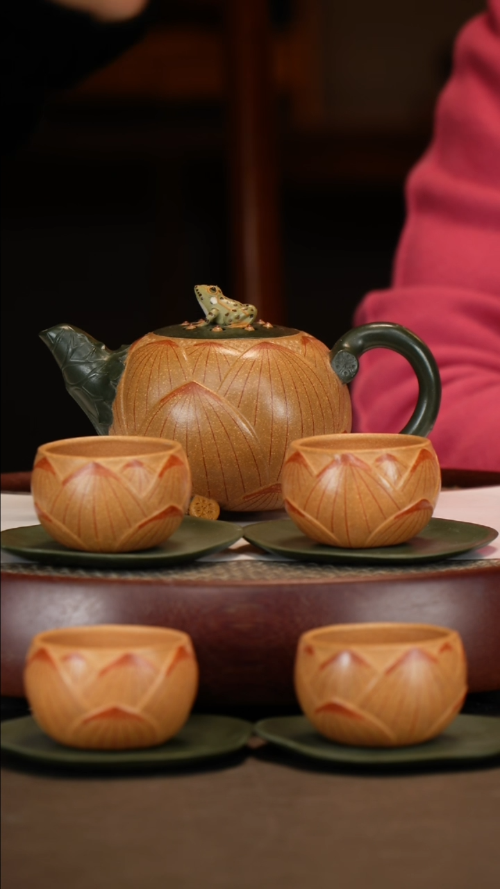 【闪购商品】紫砂茶壶青蛙莲子套组400c