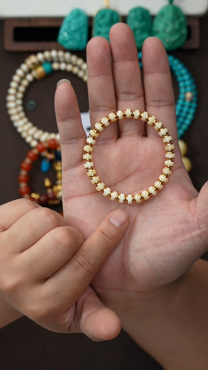 裸石蜜蜡未镶嵌蜜蜡手串（多样性发其一）