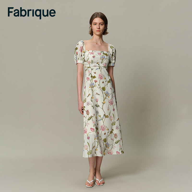 【Fabrique】 新款郁花园5A级桑蚕丝花卉印花落肩捏褶肩带连衣裙