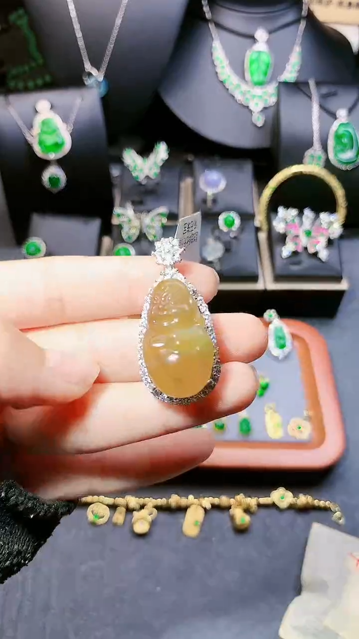 【闪购商品】翡翠吊坠(赠链)银S925镶嵌吊坠