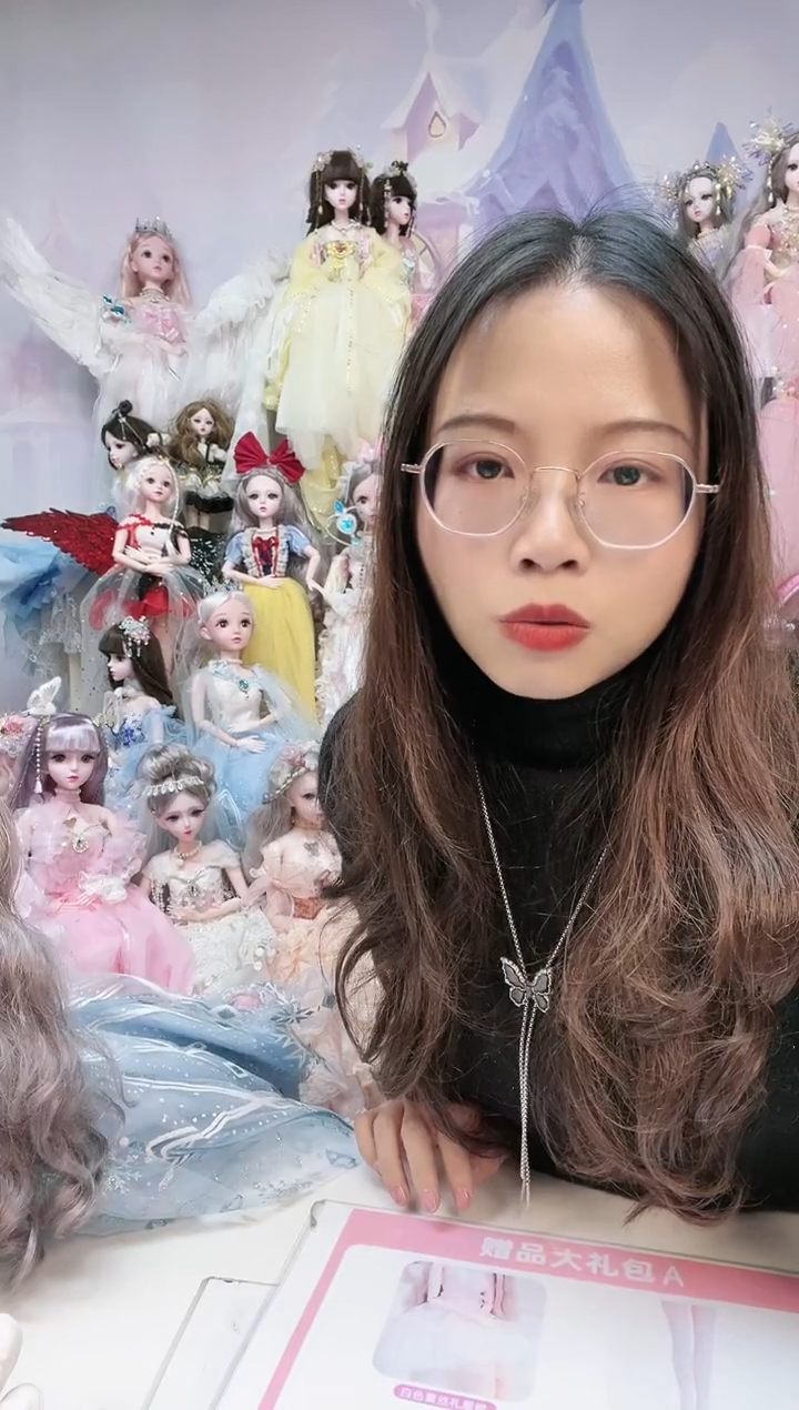 毛绒发60厘米的爱莎公主音乐版送小橙子