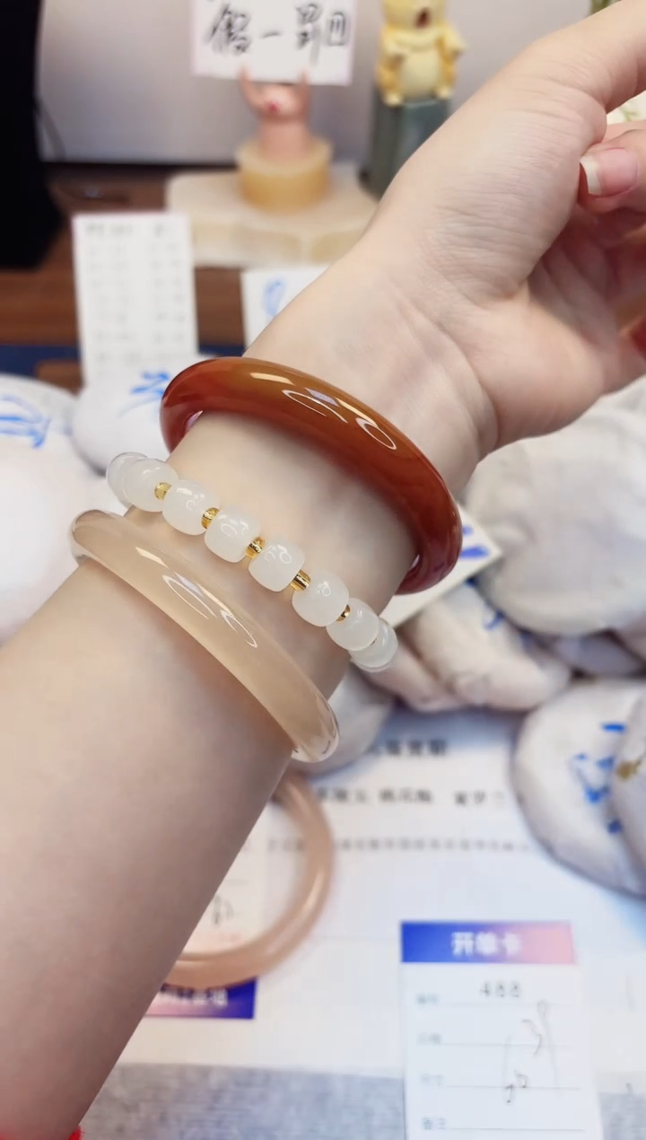 【闪购商品】石英质玉手镯未镶嵌488-玛瑙-圈口60