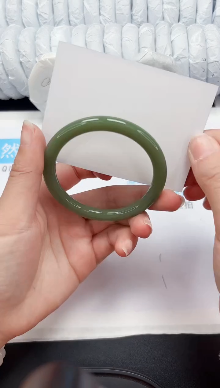 【闪购商品】石英质玉手镯未镶嵌152-58.9