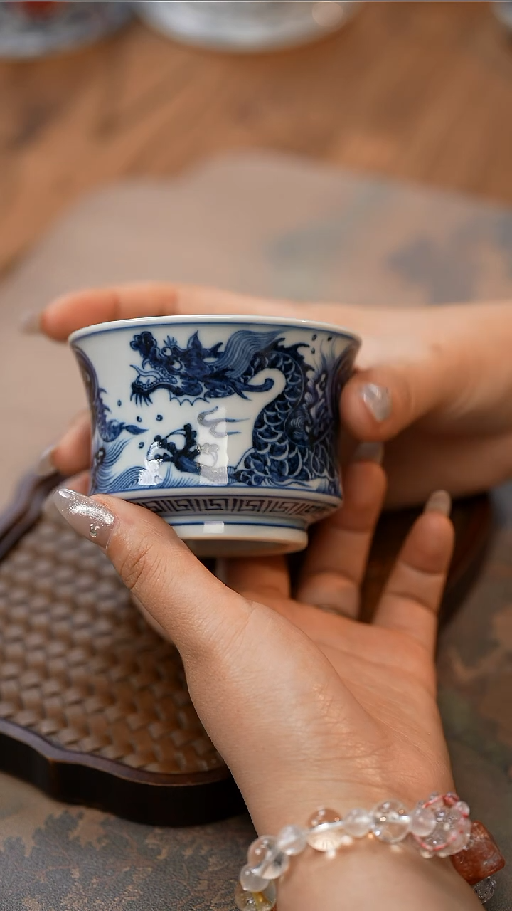 杯刘建锋龙纹马蹄杯