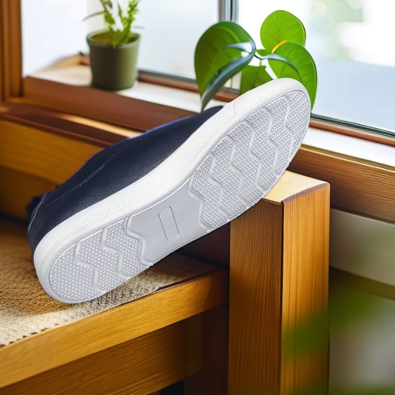 瑕疵鞋会开胶无售后！介意勿拍