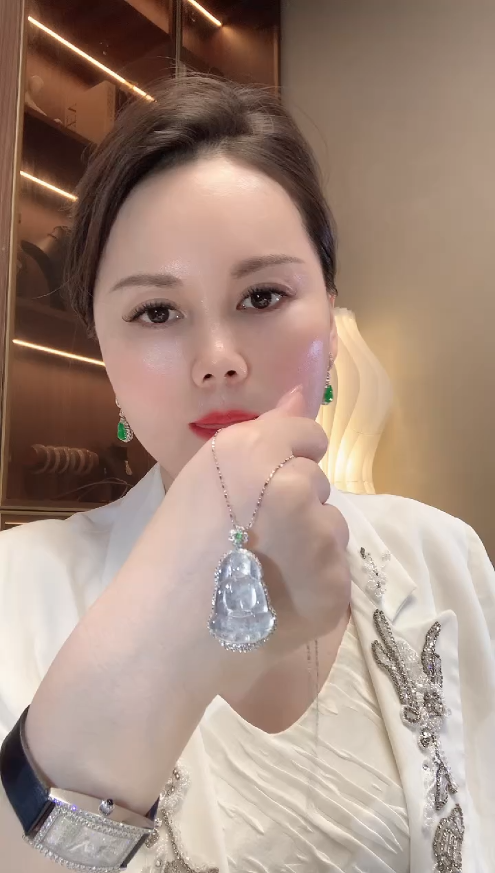 【闪购商品】翡翠吊坠(不含链)18K金镶嵌C112