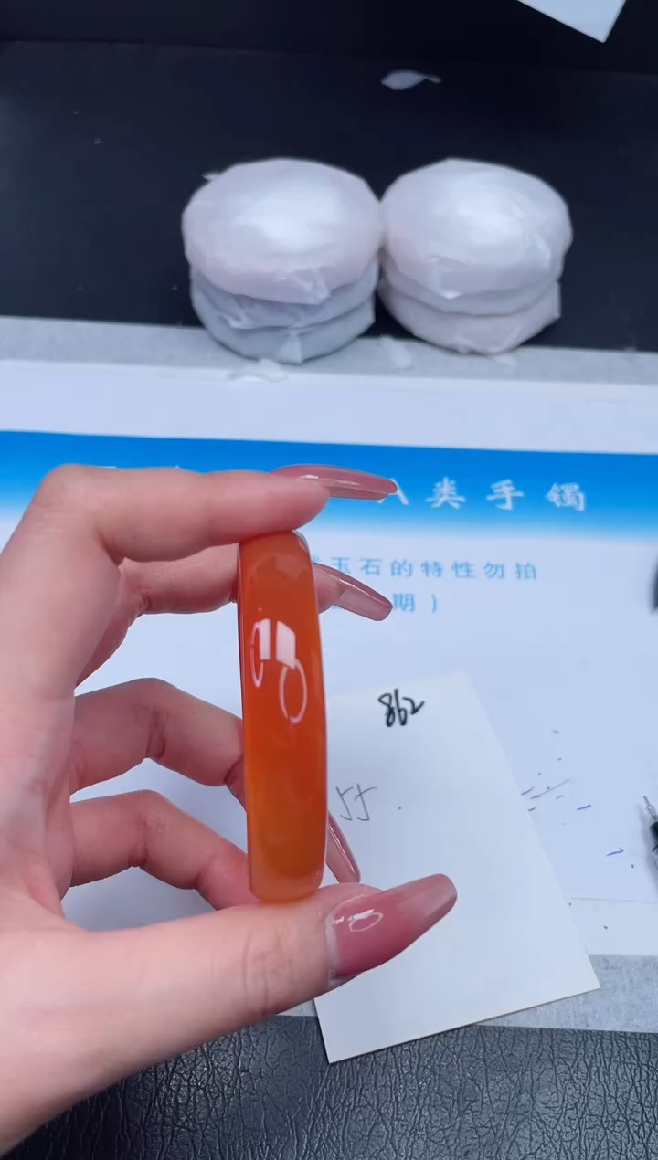 【闪购商品】石英质玉手镯合金862-56