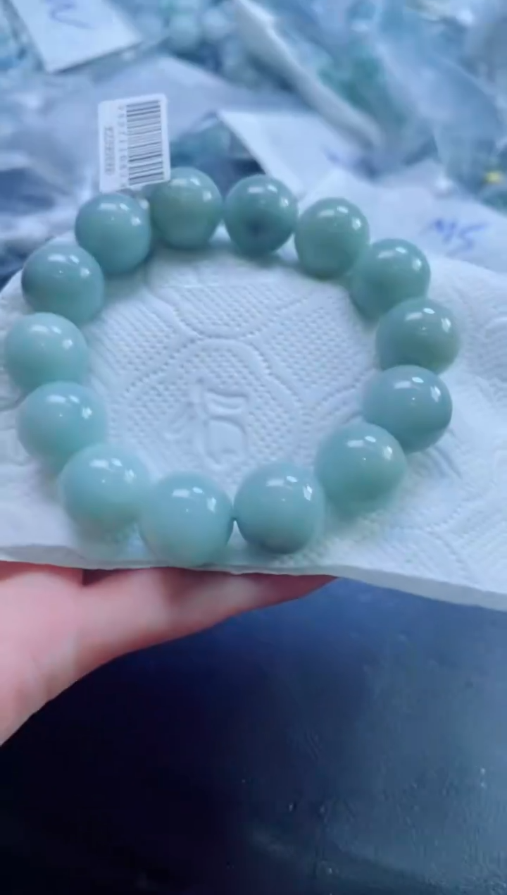 定制翡翠未镶嵌珠串