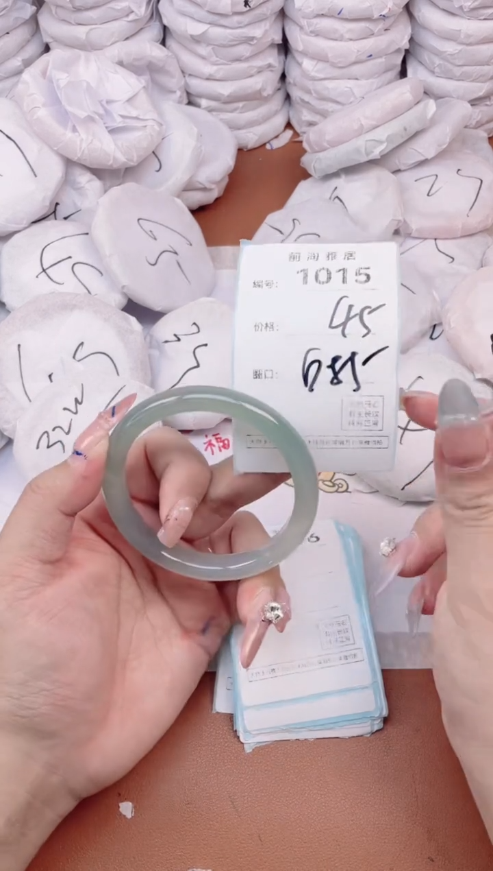 【闪购商品】玛瑙/玉髓手镯未镶嵌1015