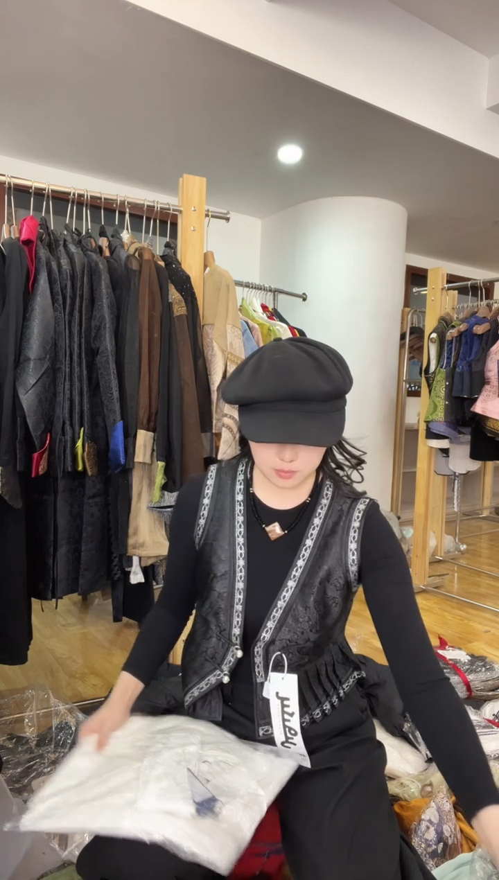 L码        105-115斤  马甲