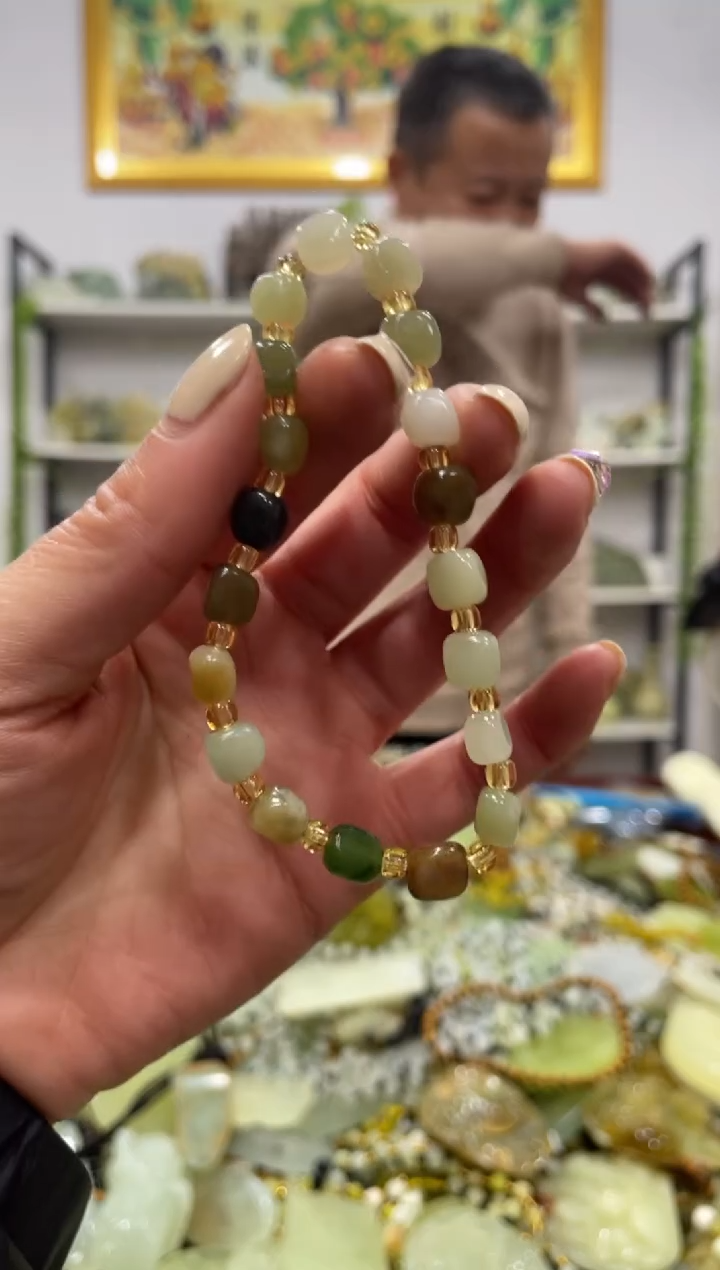 【闪购商品】和田玉手链未镶嵌            