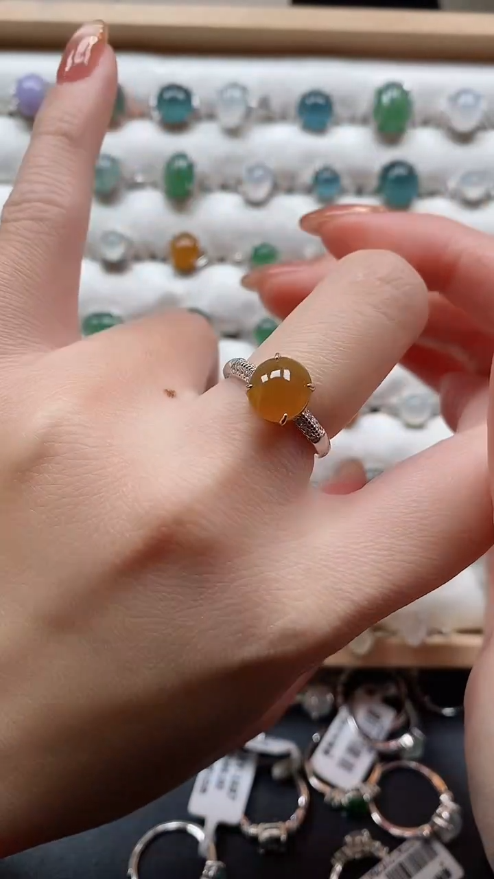 【闪购商品】翡翠戒指银S925镶嵌一物一证一礼盒