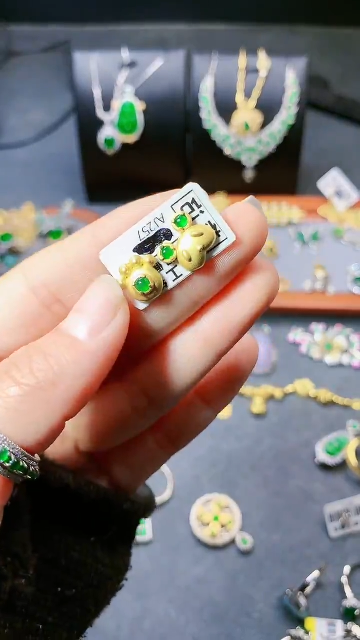 【闪购商品】翡翠耳饰银S925镶嵌耳饰