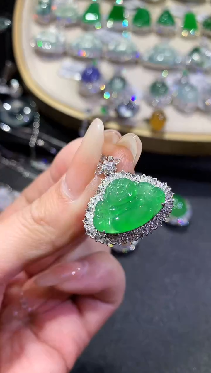 【闪购商品】翡翠吊坠(不含链)18K金镶嵌64-佛公