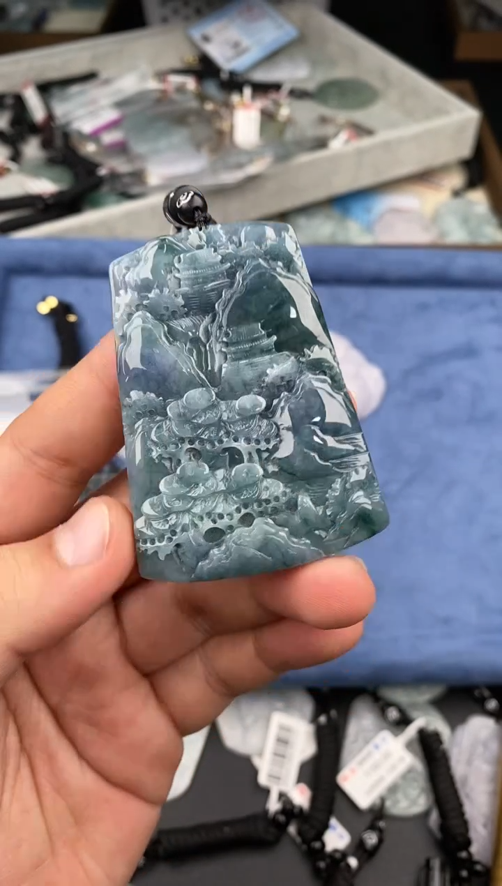 【闪购商品】翡翠颈饰未镶嵌   多样性发其一