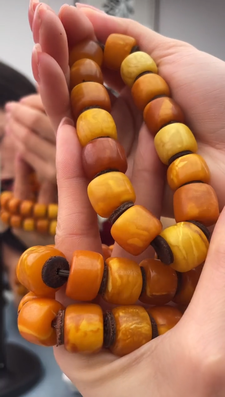 未镶嵌蜜蜡珠宝奇石034，假一罚十多样性发其一